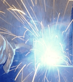 TÜV AUSTRIA TVFA: Schweißtechnik - Wir prüfen die Anforderung und Qualifizierung aller gängiger Schweißverfahren inkl. Hartlöten und thermisches Schneiden für metallische Werkstoffe gemäß diverser Normen durch.